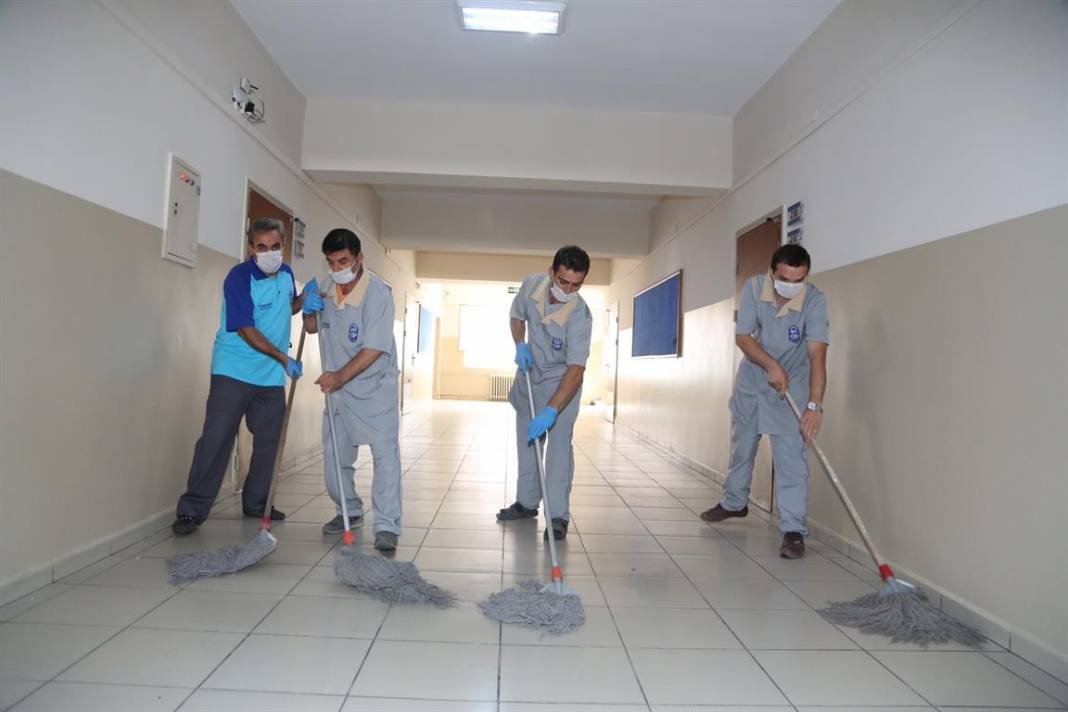 Okul temizliğinde skandal karar! Bir hizmetli 3 ayrı okulda görevlendirilebilecek! 1