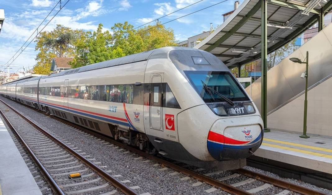 Öğretmenler gününde hızlı tren öğretmenlere tüm ülkeyi gezdirecek 2