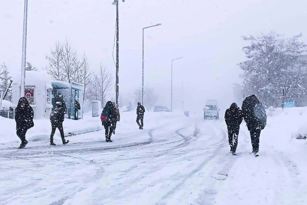 Son dakika valilikler açıkladı, okullar tatil edildi 1