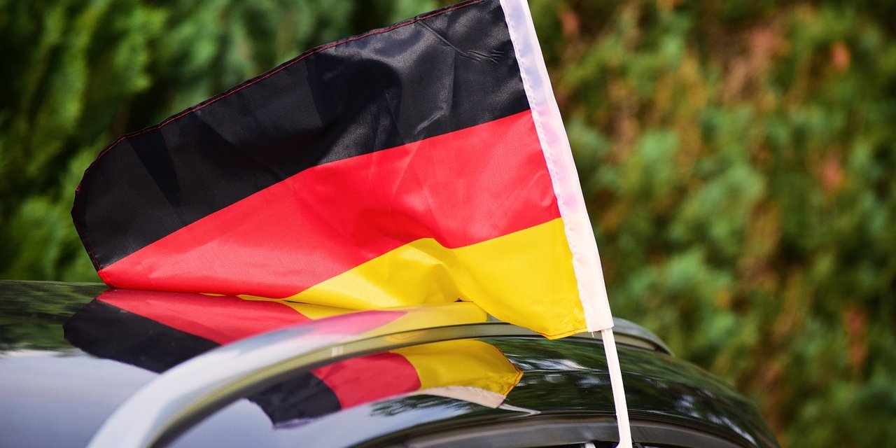 Almanya Elektrikli Otomobil Üretiminden Vazgeçiyor