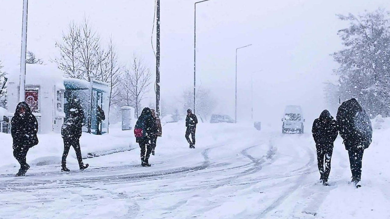 Kar tatili bekleyen öğrencileri üzecek hava tahmin raporu